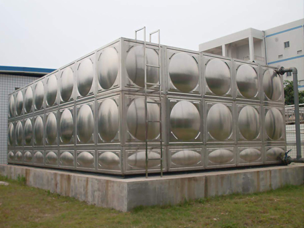 Application of stainless steel water tank